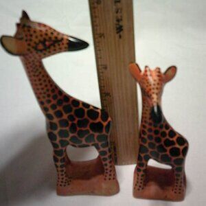 2 VTG HARD PLASTER GIRAFFE FIGURINE AFRICAN STYLE ORANGE & BLACK 4.5 & 6.5" 🦒